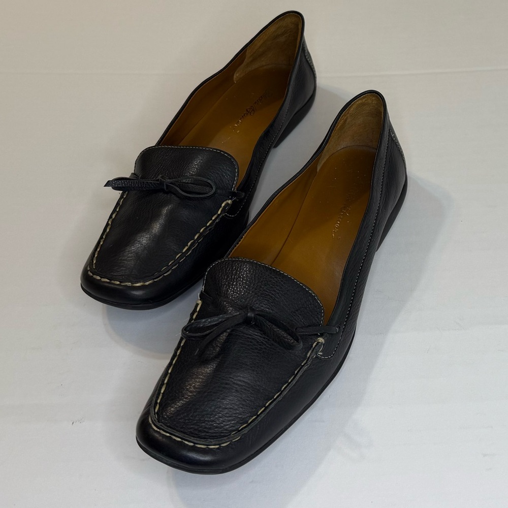 Eddie Bauer Black Leather Loafers with Bow Accent